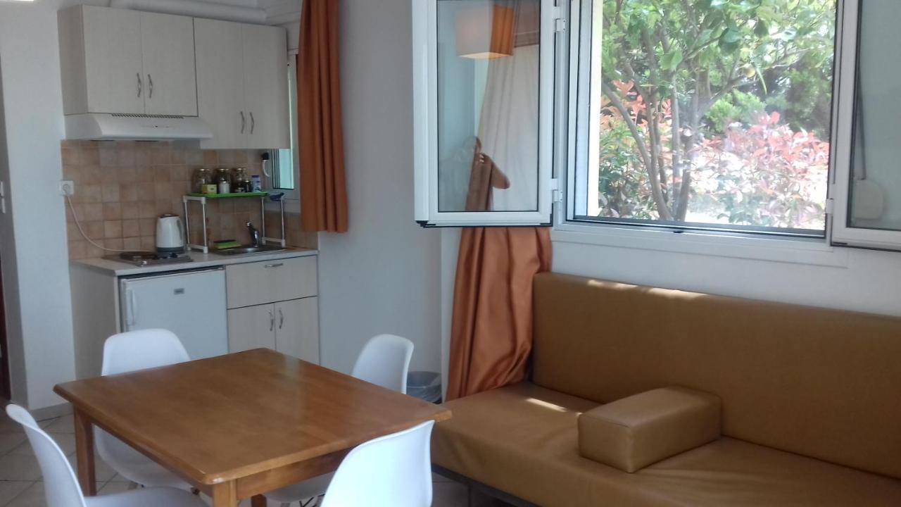 Potokia Rooms Kakovatos Esterno foto